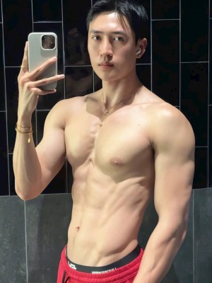 Đẹp trai hàng đẹp body ngon