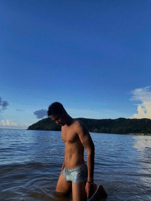 Mr trẫm
